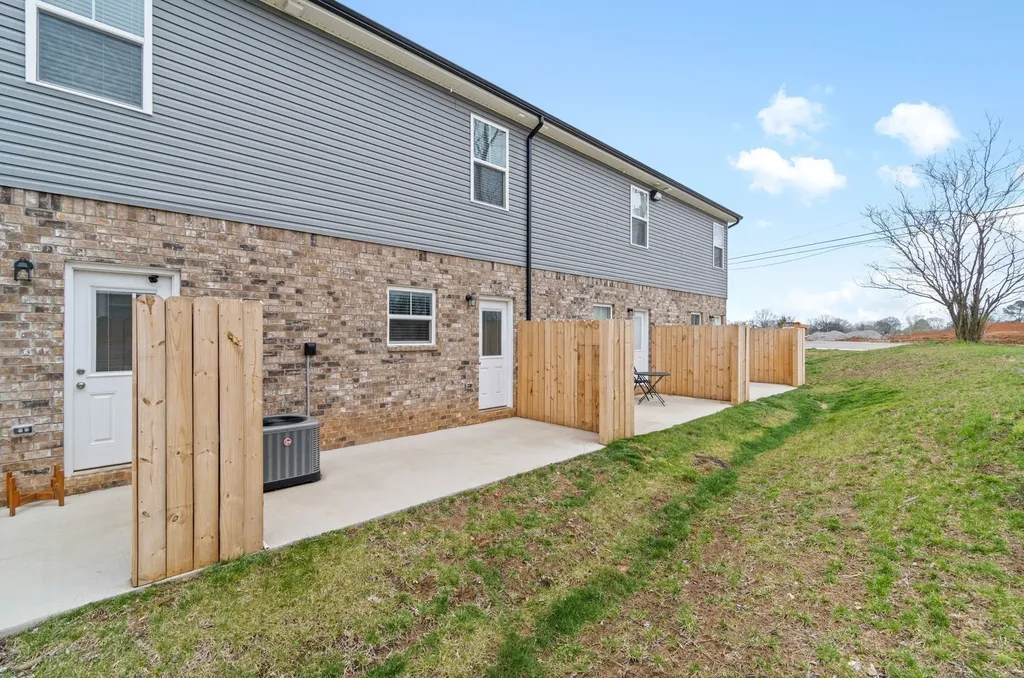1625 Golf Club Lane Clarksville TN 37043
