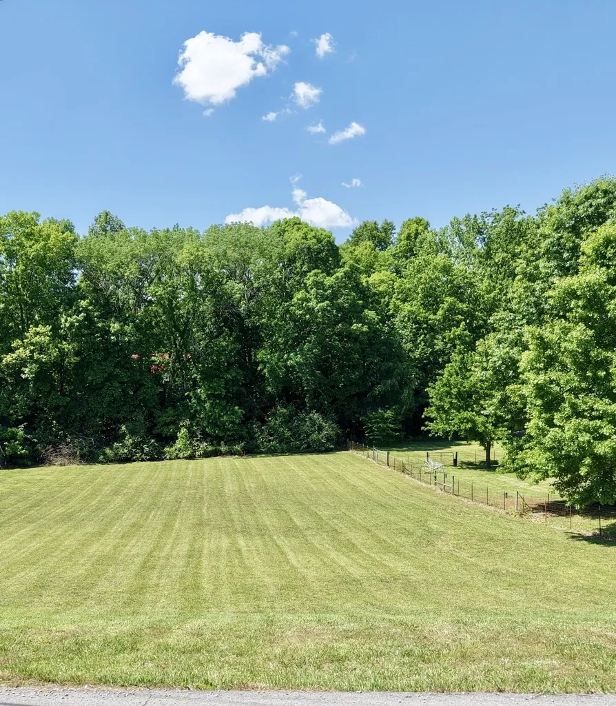 0 Briarwood Drive Charlotte TN 37036