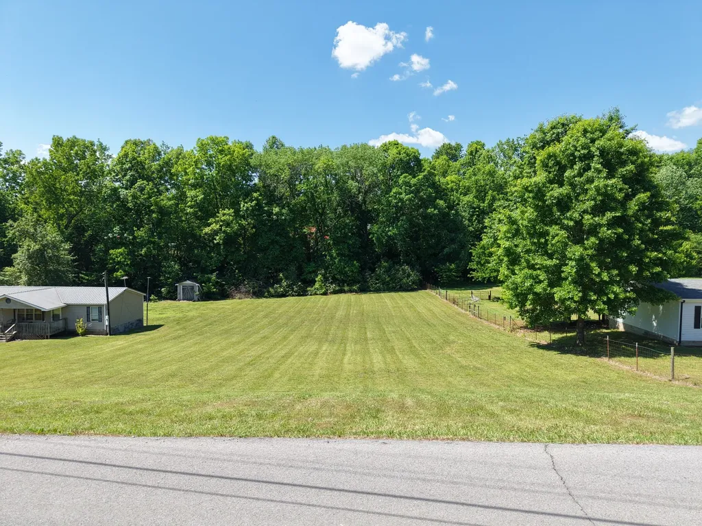 0 Briarwood Drive Charlotte TN 37036