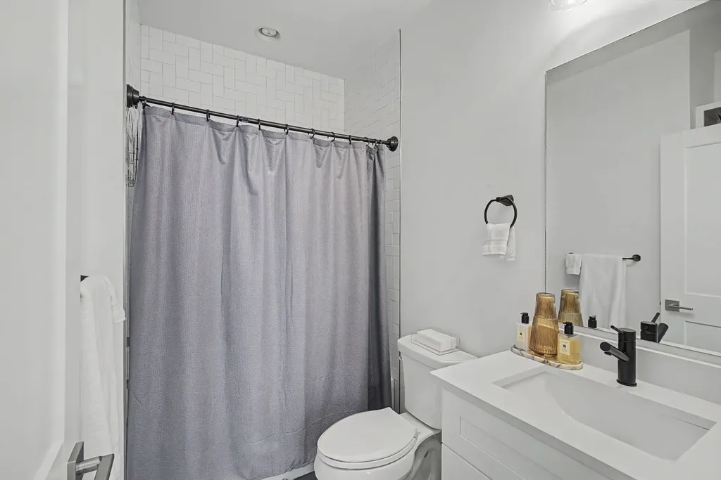 206 Ben Allen Road Nashville TN 37207