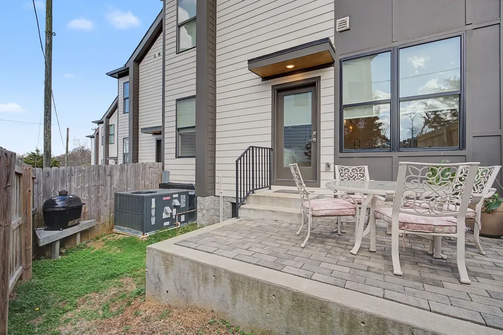 206 Ben Allen Road Nashville TN 37207