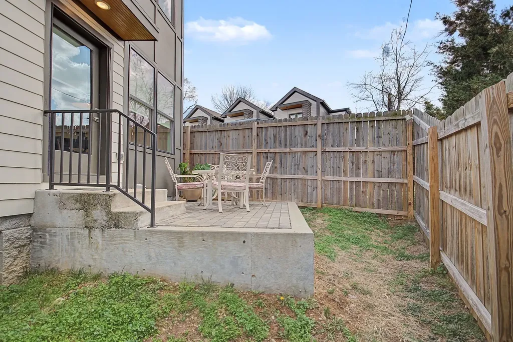 206 Ben Allen Road Nashville TN 37207