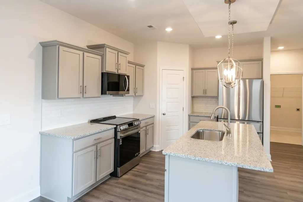 32 Miller Farm Clarksville TN 37043