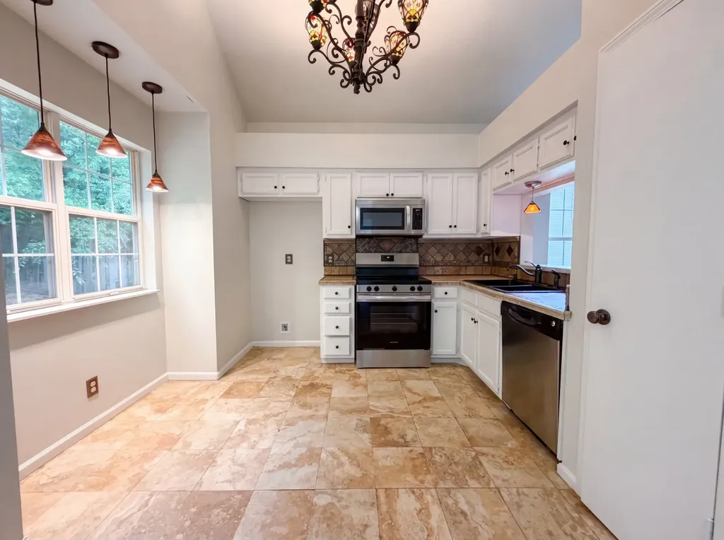 4046 Farmingham Woods Drive Hermitage TN 37076
