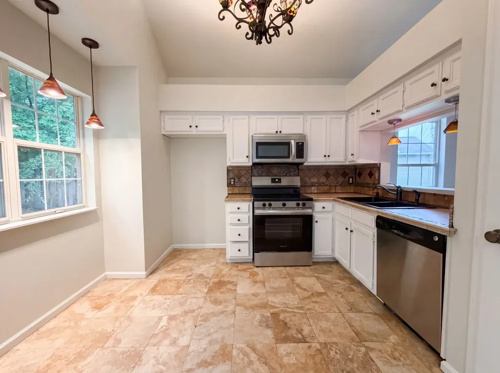 4046 Farmingham Woods Drive Hermitage TN 37076