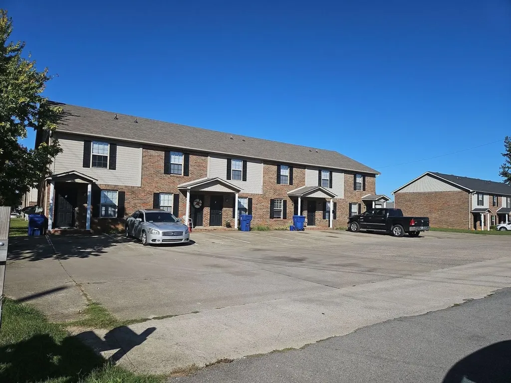 2451 W Wilson Road Clarksville TN 37043