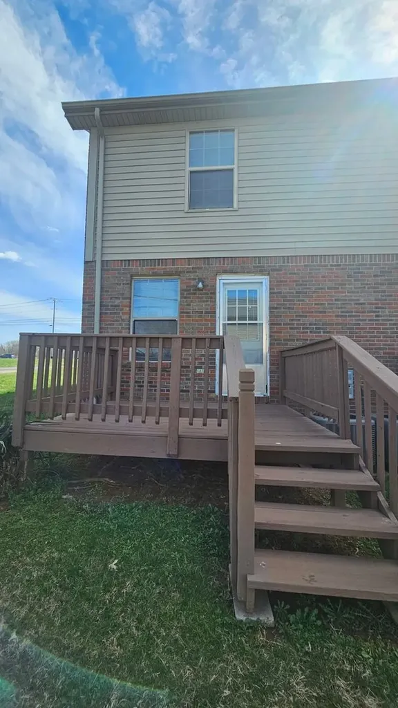 2451 W Wilson Road Clarksville TN 37043