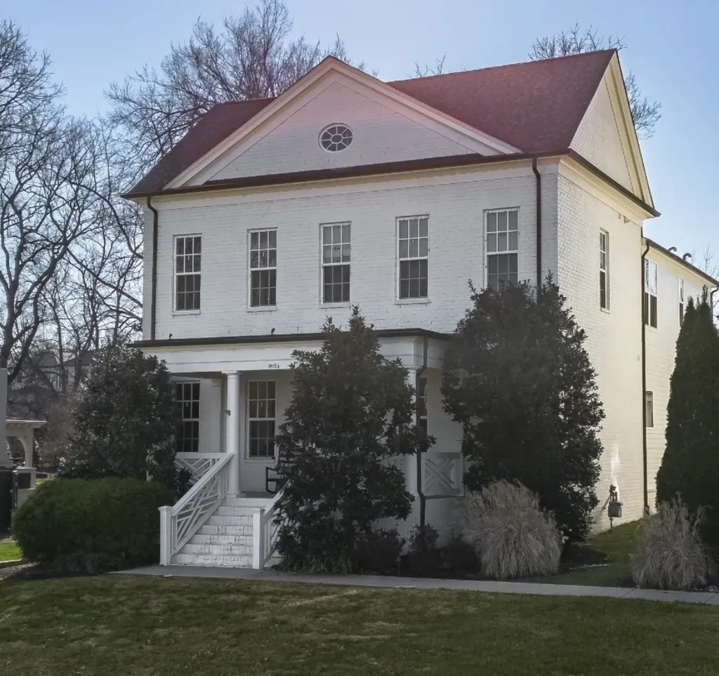 1915A Overhill Drive Nashville TN 37215