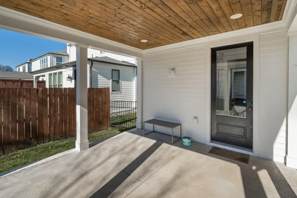1915A Overhill Drive Nashville TN 37215