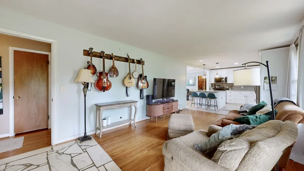 1145 Cherbron Drive Nashville TN 37207
