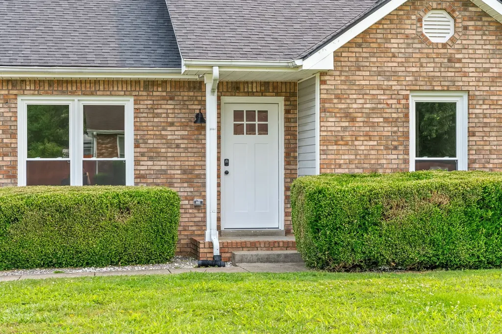 227 Short Street Clarksville TN 37042