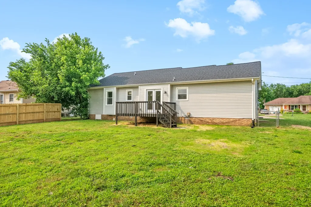 227 Short Street Clarksville TN 37042