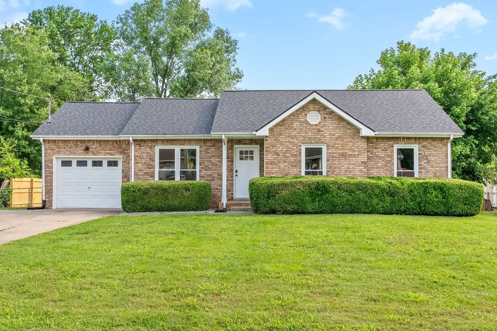 227 Short Street Clarksville TN 37042