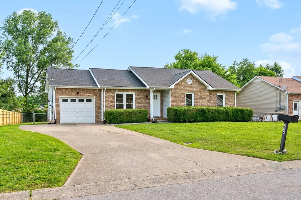 227 Short Street Clarksville TN 37042