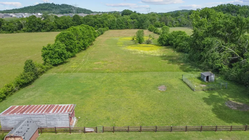170 Upper Station Camp Crk Road Gallatin TN 37066