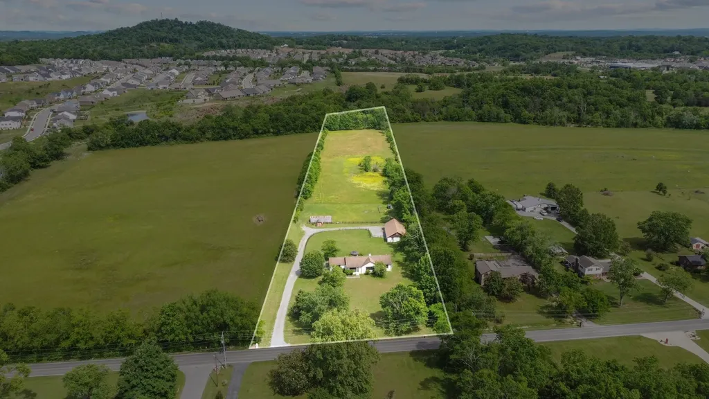 170 Upper Station Camp Crk Road Gallatin TN 37066