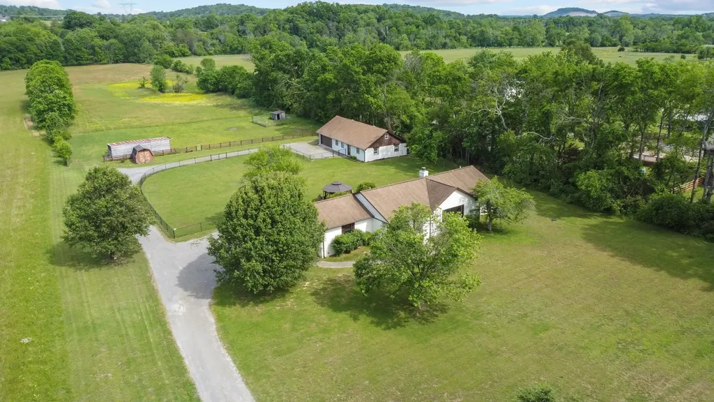 170 Upper Station Camp Crk Road Gallatin TN 37066