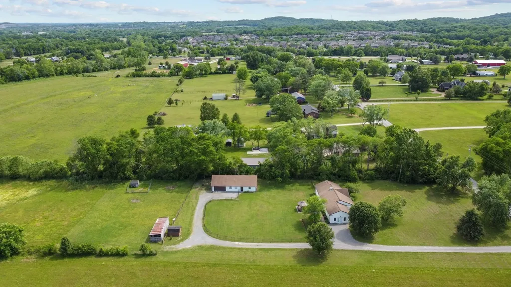 170 Upper Station Camp Crk Road Gallatin TN 37066