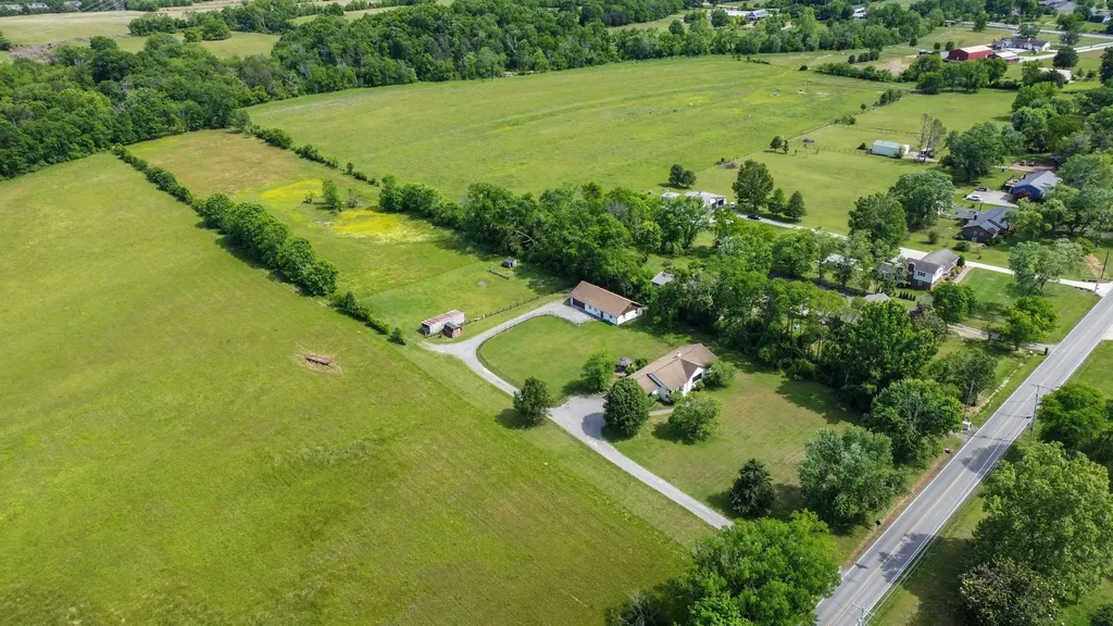 170 Upper Station Camp Crk Road Gallatin TN 37066
