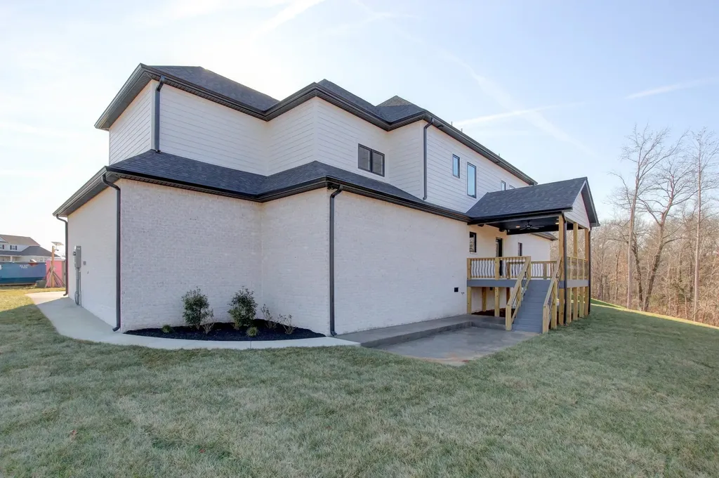 701 Sandringham Court Clarksville TN 37043