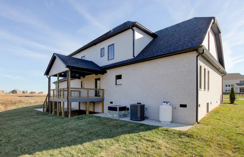 701 Sandringham Court Clarksville TN 37043