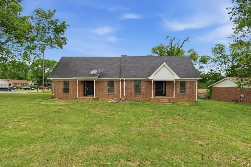 1522 Meadow Bend Drive Madison TN 37115