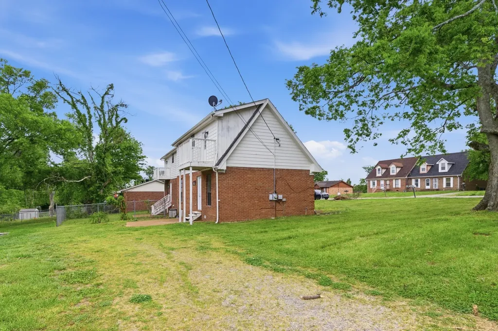 1522 Meadow Bend Drive Madison TN 37115
