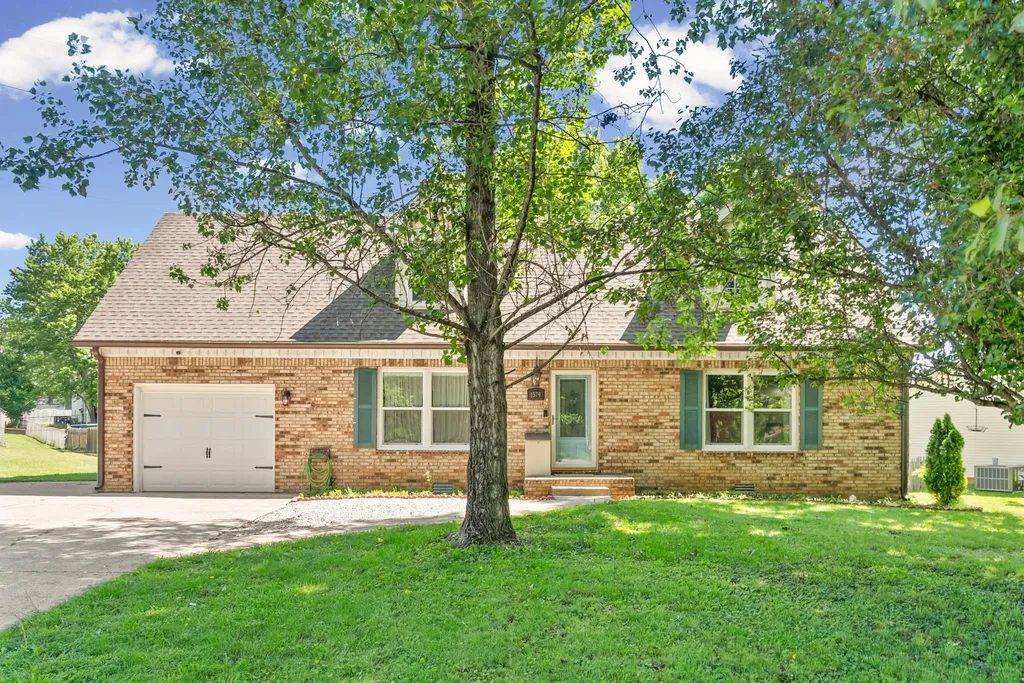 1579 Barrett Drive Clarksville TN 37043