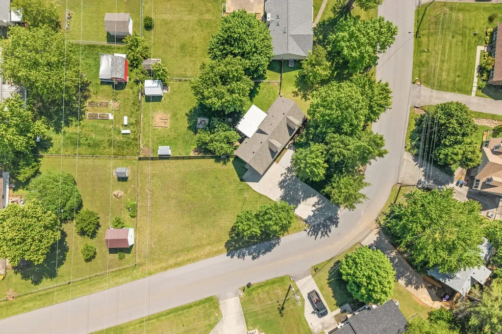 1579 Barrett Drive Clarksville TN 37043