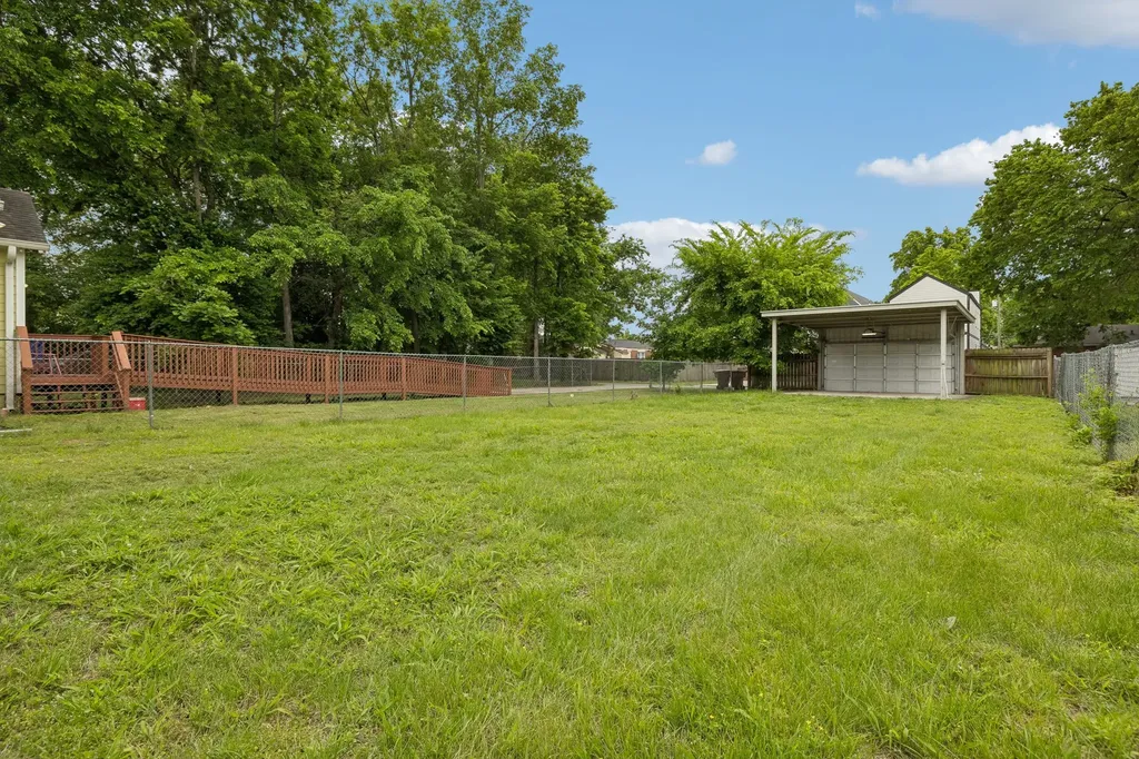 1613 14th Ave, N Nashville TN 37208