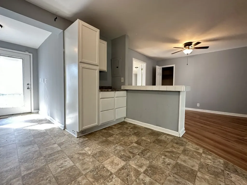 496 Louisiana Avenue Clarksville TN 37042