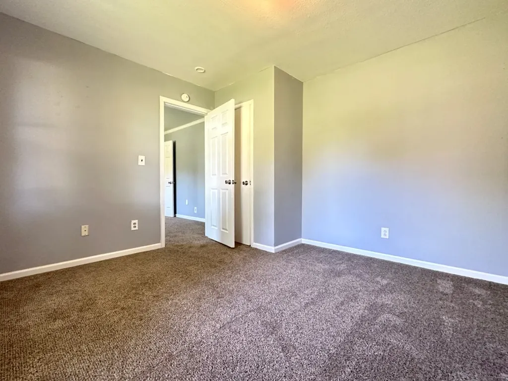 496 Louisiana Avenue Clarksville TN 37042