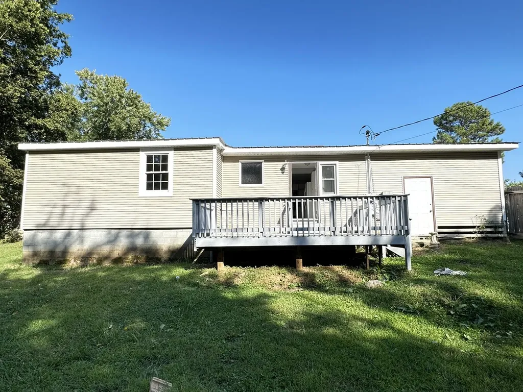 496 Louisiana Avenue Clarksville TN 37042