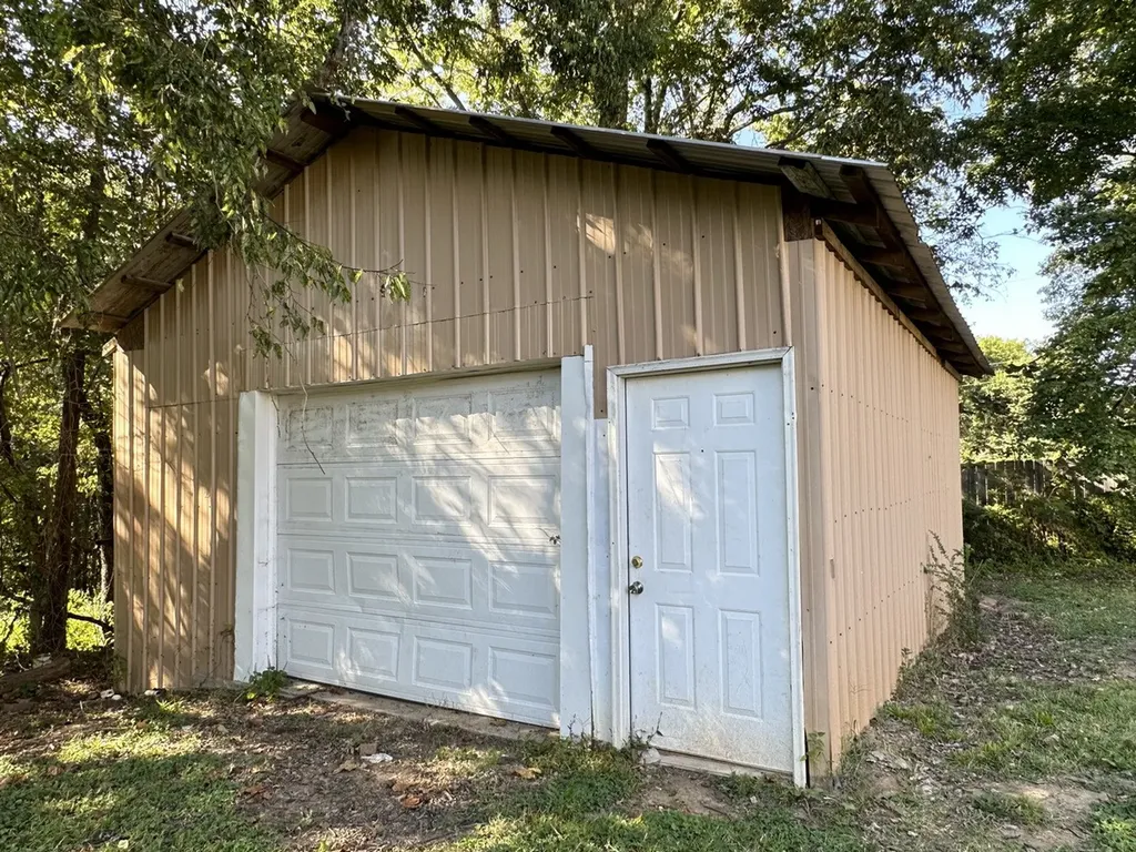 496 Louisiana Avenue Clarksville TN 37042
