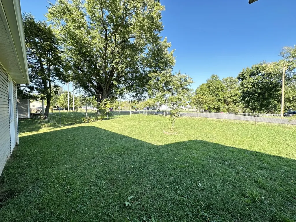 496 Louisiana Avenue Clarksville TN 37042