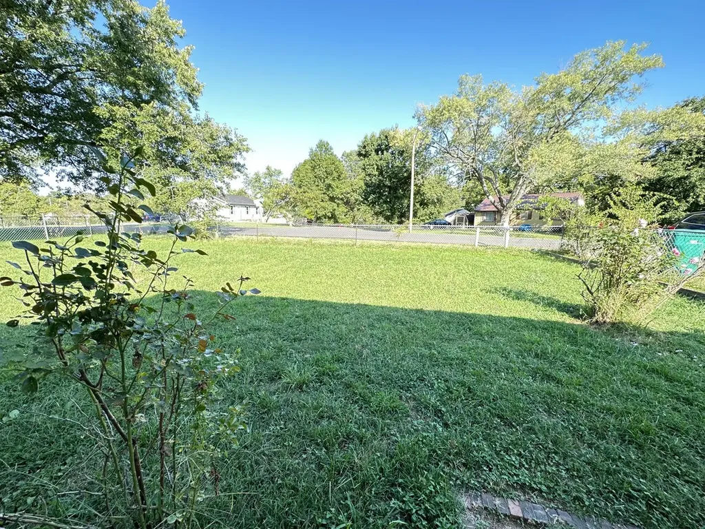 496 Louisiana Avenue Clarksville TN 37042