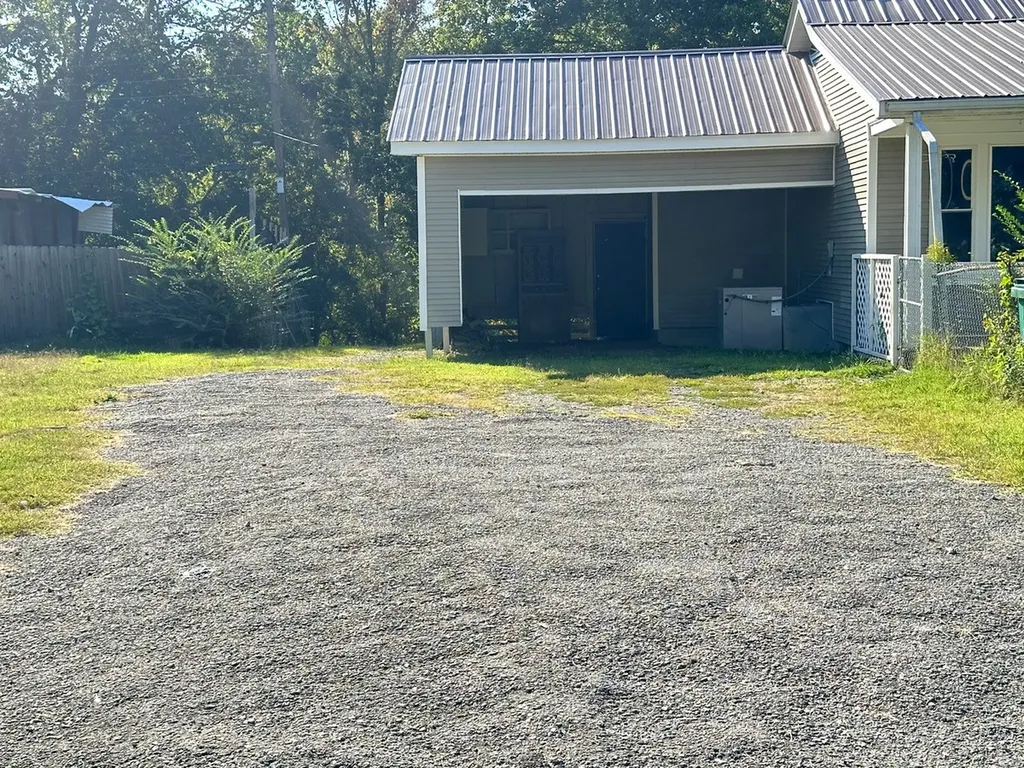 496 Louisiana Avenue Clarksville TN 37042