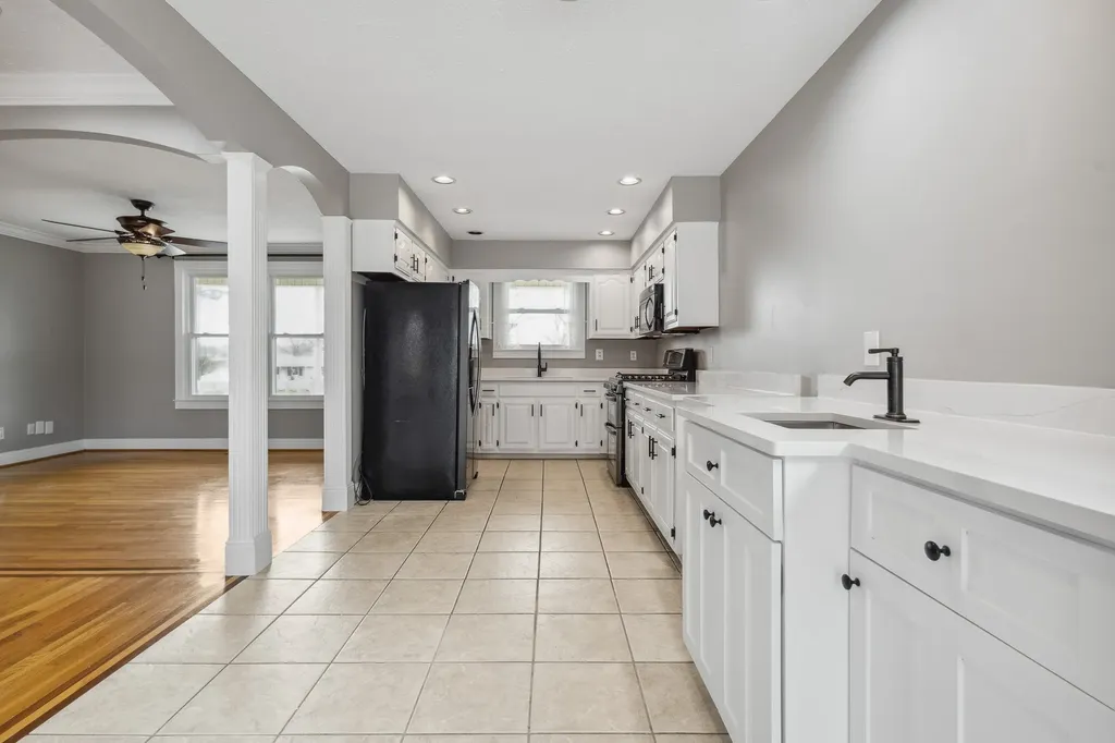 195 Cherokee Road Hendersonville TN 37075