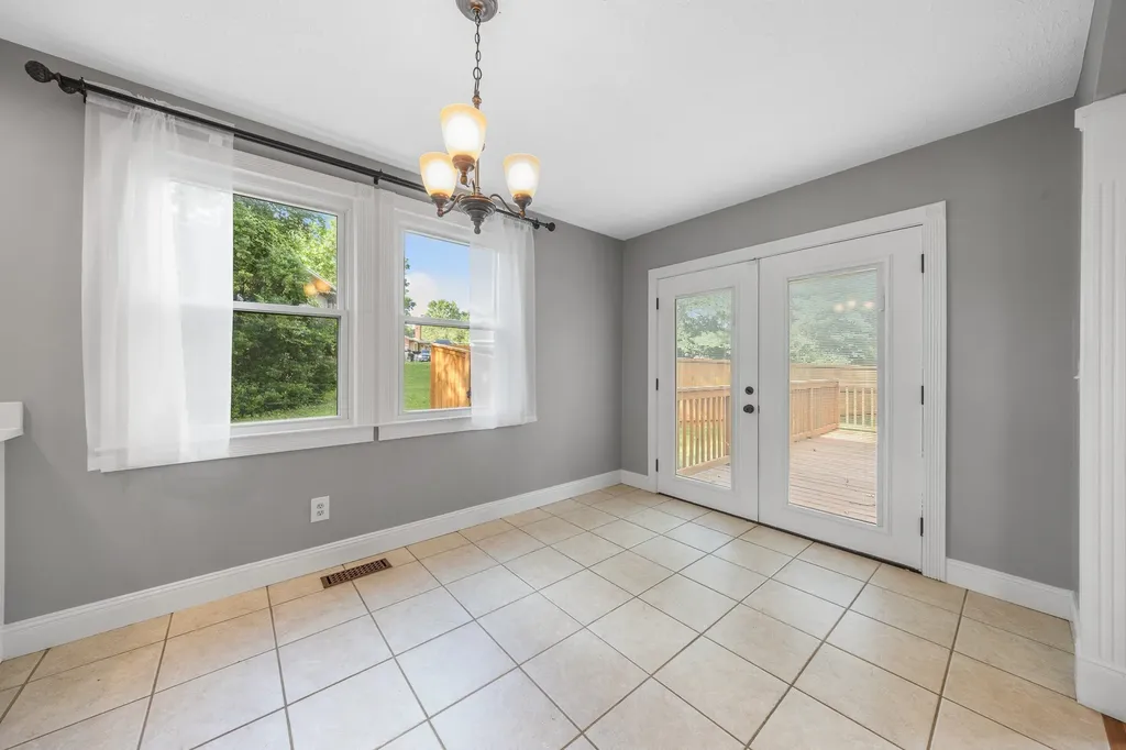 195 Cherokee Road Hendersonville TN 37075