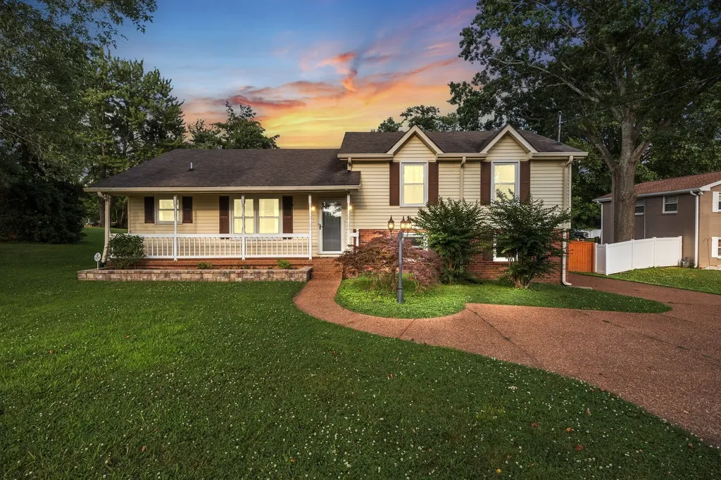 195 Cherokee Road Hendersonville TN 37075