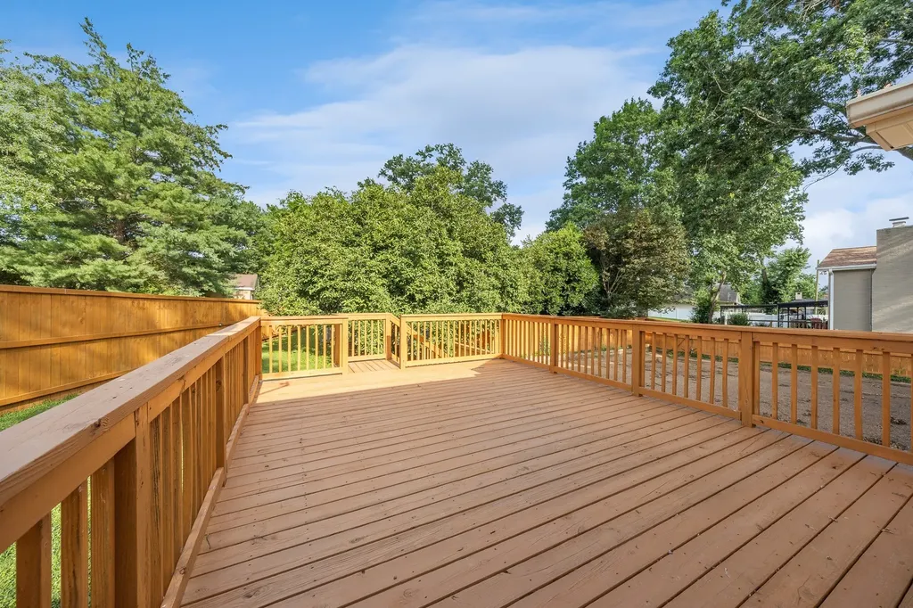 195 Cherokee Road Hendersonville TN 37075
