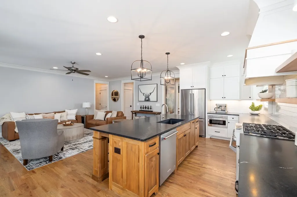 212 Rich Circle Franklin TN 37064