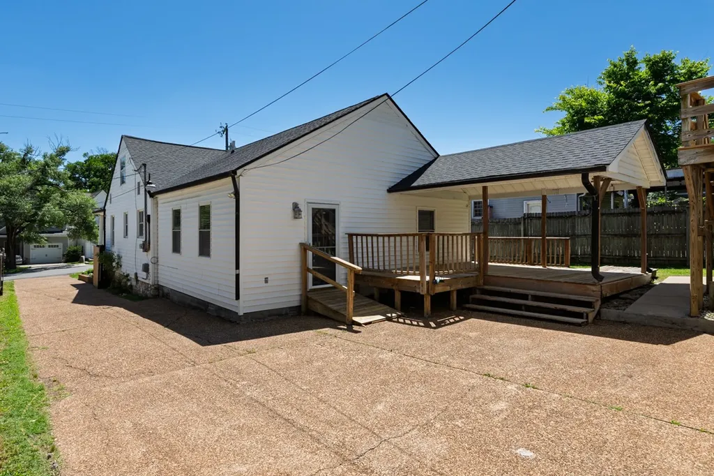 2133 Rosemary Lane Nashville TN 37210