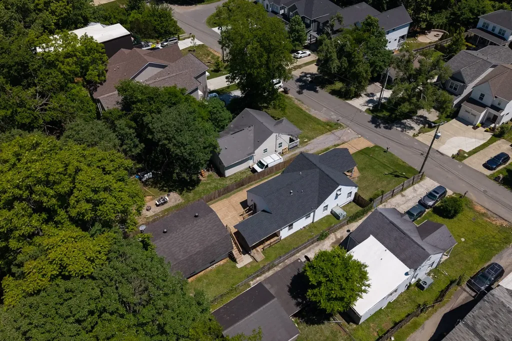 2133 Rosemary Lane Nashville TN 37210