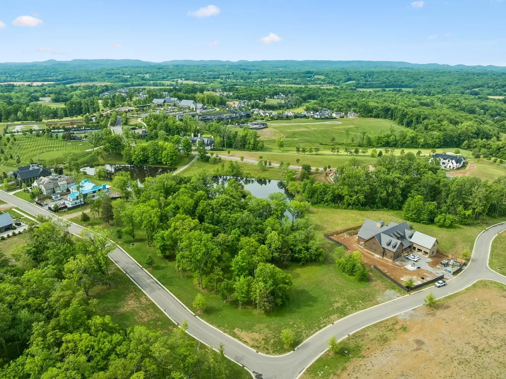 8229 Jolene Drive College Grove TN 37046