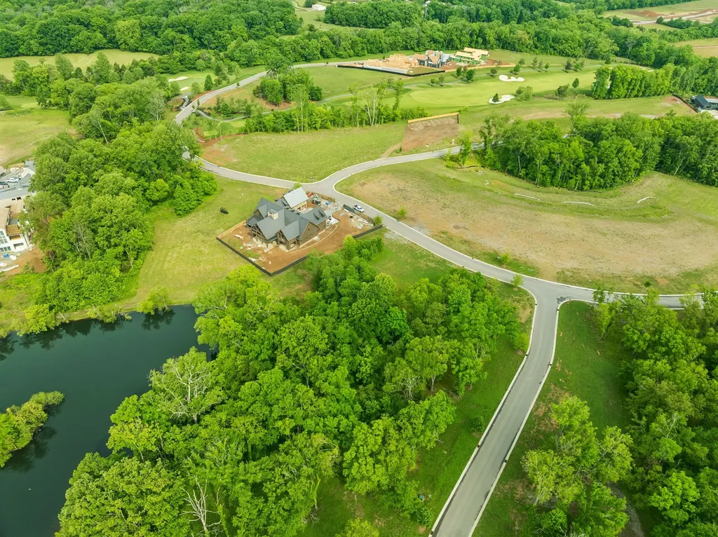 8229 Jolene Drive College Grove TN 37046