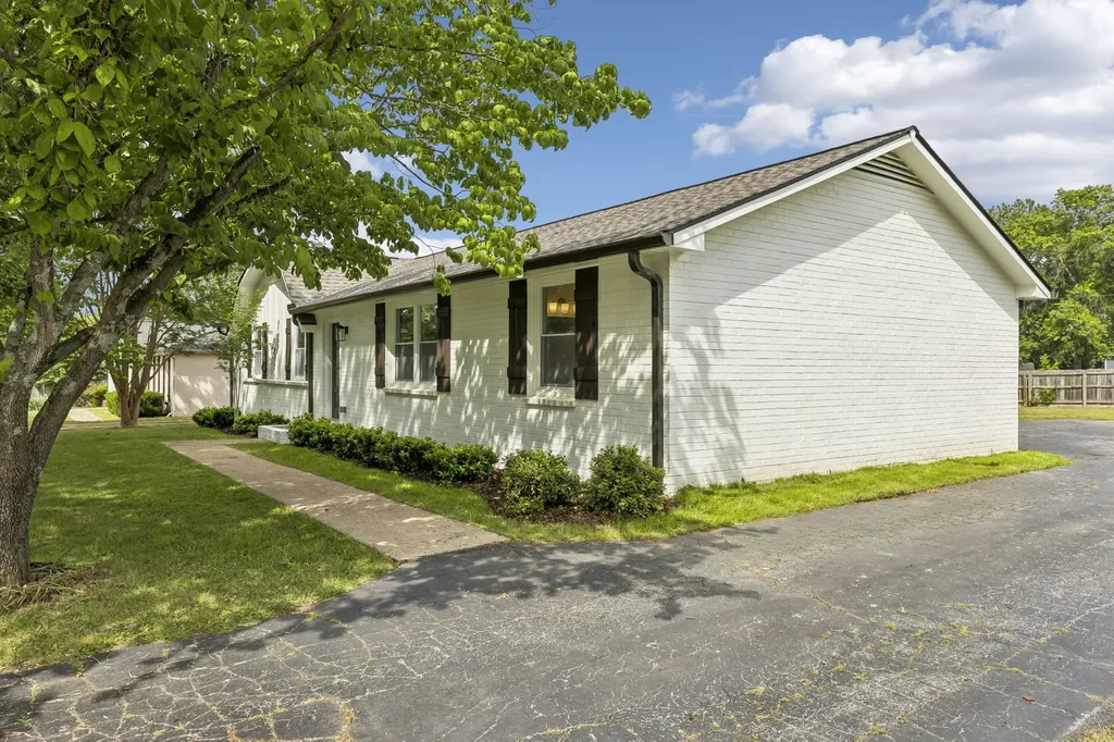 4006 Westwood Drive Columbia TN 38401
