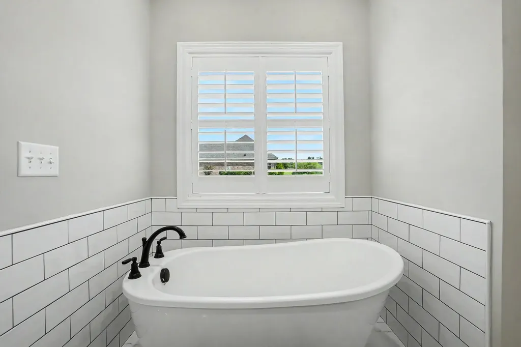 8002 Traditions Lane Columbia TN 38401