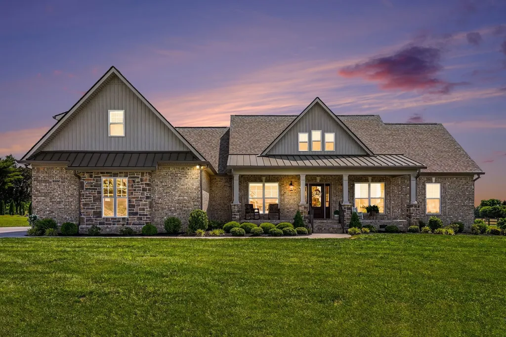 8002 Traditions Lane Columbia TN 38401