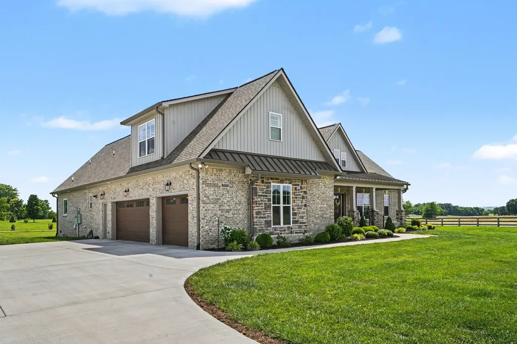 8002 Traditions Lane Columbia TN 38401